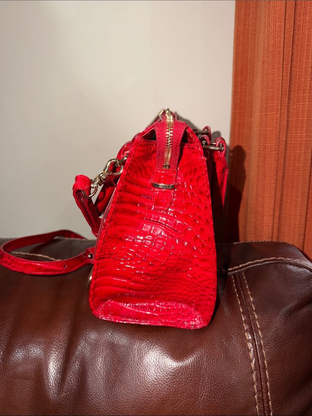 ‼️Brahmin Anywhere Convertible Embossed Red Leather Satchel Crossbody Bag - Picture 5 of 15